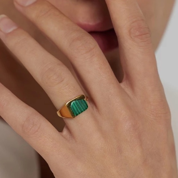 RETRO Geometric Stone Gold Plated Ring - Picture 8 of 13